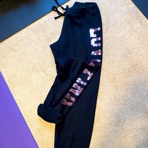 Victoria’s Secret Bling Joggers M